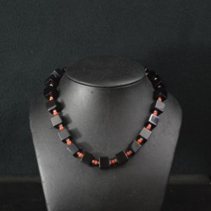 Collana "Cubi" onice, corallo rosso, argento 925/1000