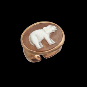 Anello "Elefante". Cammeo inciso su conchiglia, argento 925/1000