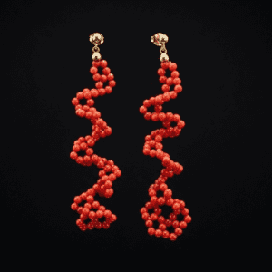 Orecchini "Spin" corallo rosso del Mediterraneo e argento 925/1000 dorato